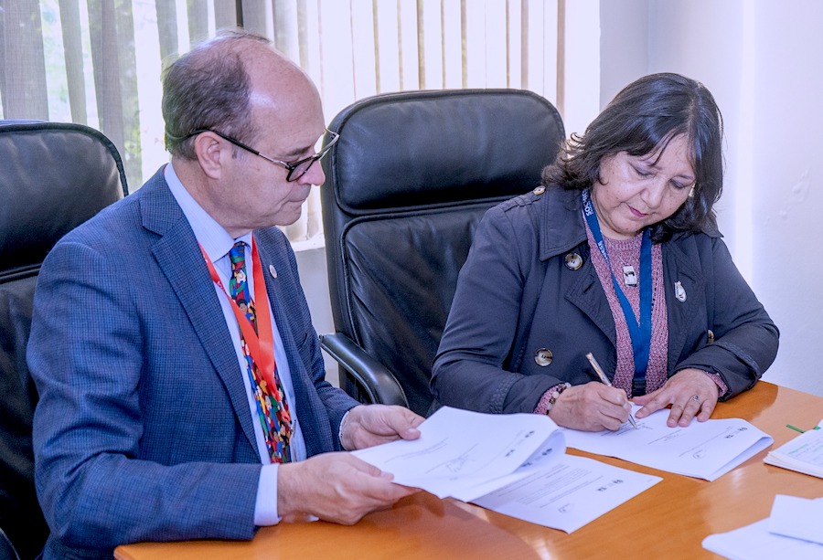 SOCHIESE y SOCHIPE firman alianza para Promover la Salud Escolar en Chile